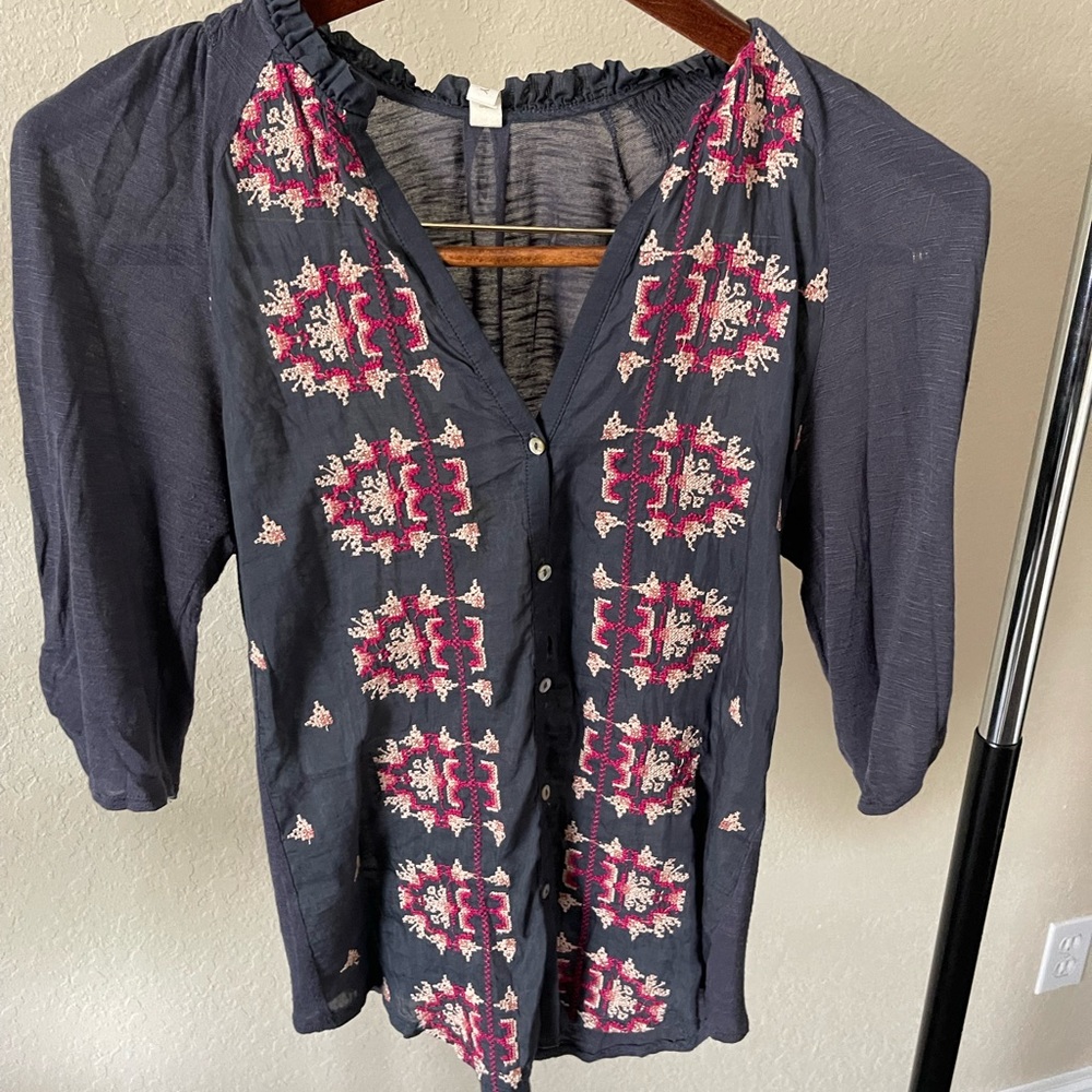 Anthropologie 3/4 sleeve button top